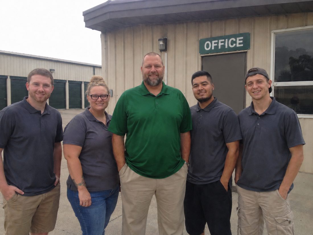 Pest control professionals in Daytona Beach, FL